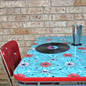How to decoupage a table