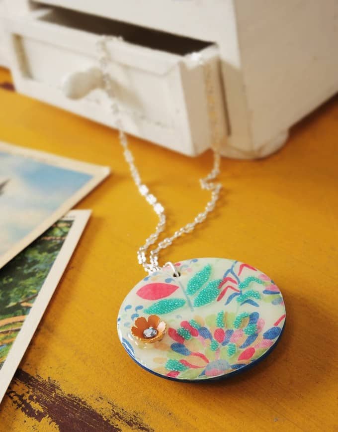 Decorate a Wood Pendant with Mod Podge
