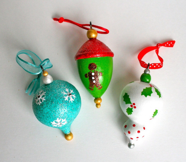 Mod Podge Ornaments Look Great on Your Tree - Mod Podge Rocks