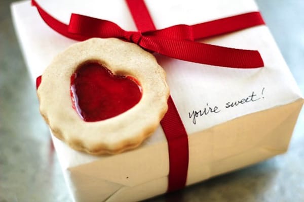 DIY faux cookie Valentine's Day gift tag