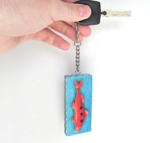 How to Make a Custom Homemade Picture / Photo Keychains