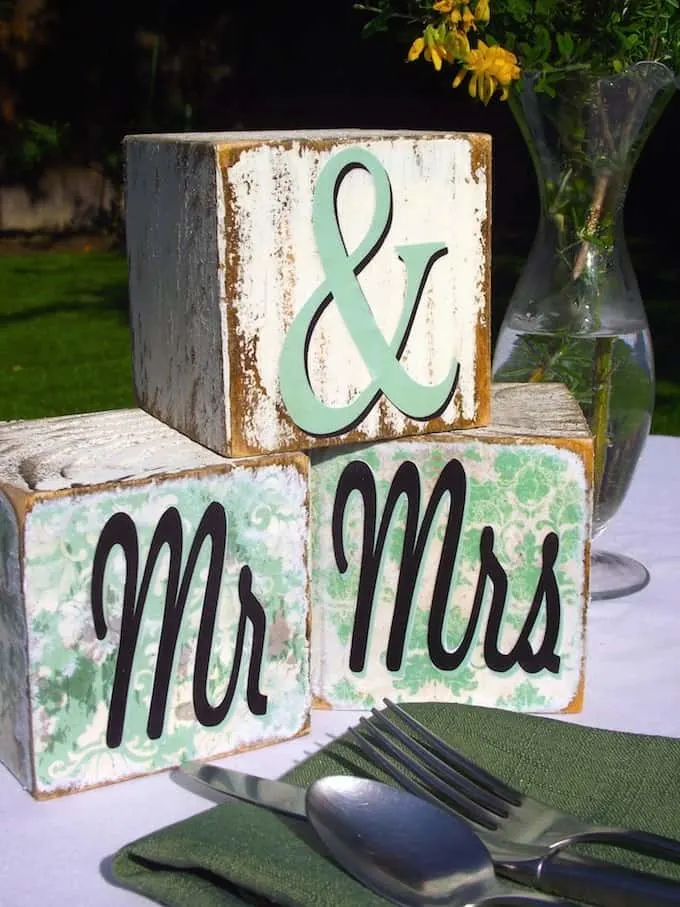 DIY wedding decor: Mr and Mrs blocks