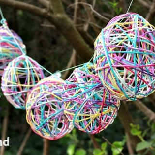 Easy Easter Garland Made with Yarn