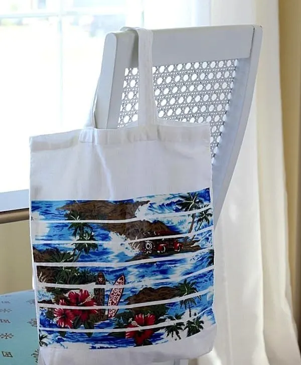 Decorate a Canvas Bag with Fabric in Three Steps
