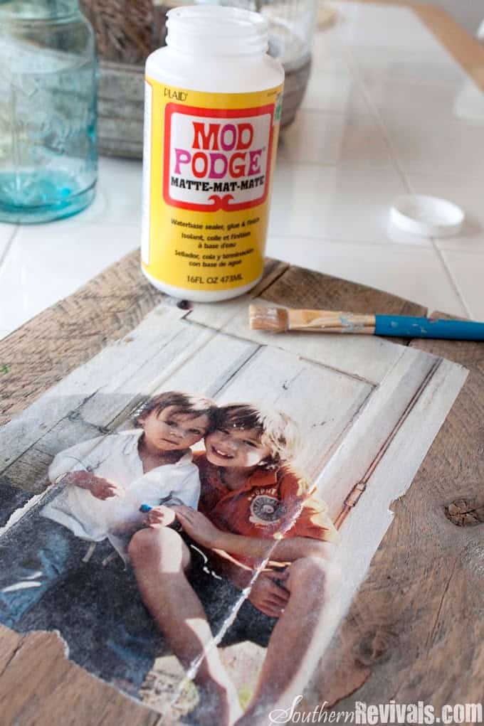 Photo Transfer Pallet Picture Frame Mod Podge Rocks