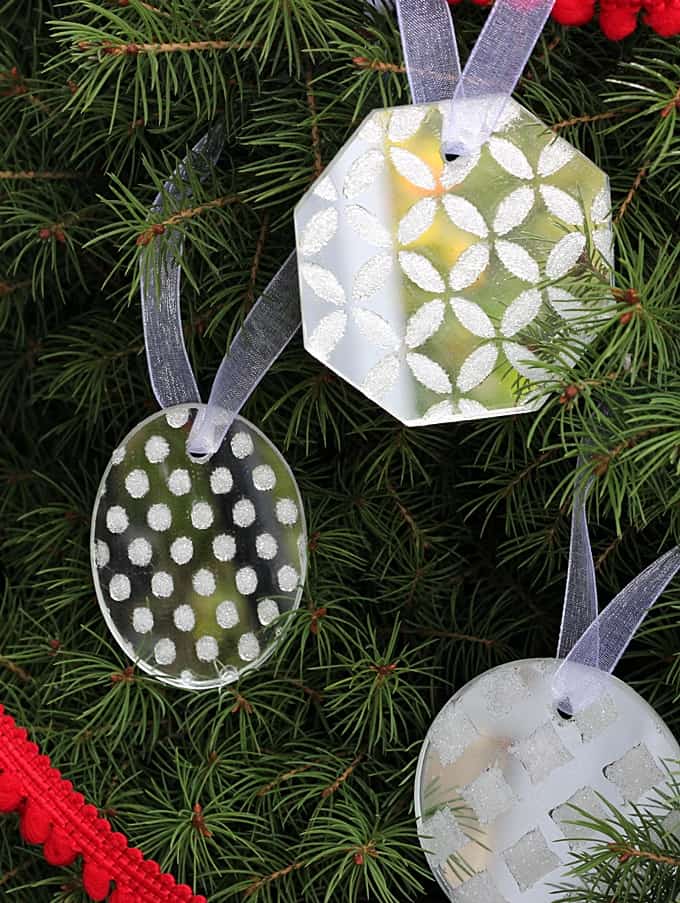 Mirror Ornaments for a Simple & Classic Tree