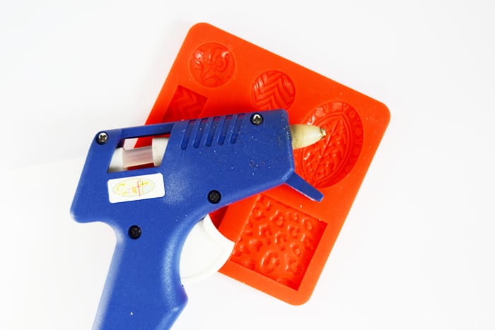 Hot glue gun and a silicon mold