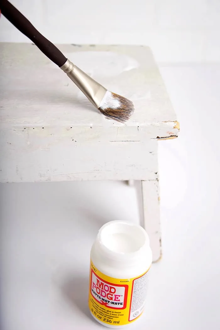 Painting a wood stool with Mod Podge Matte