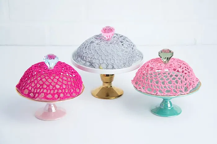 DIY dessert covers from doilies