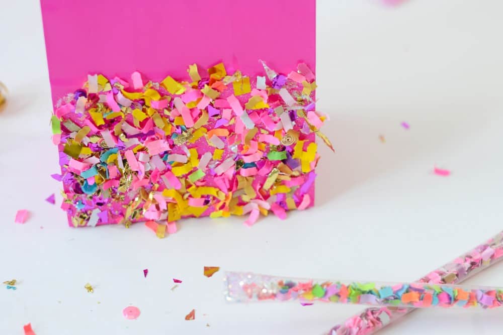 DIY favor bags made with confetti