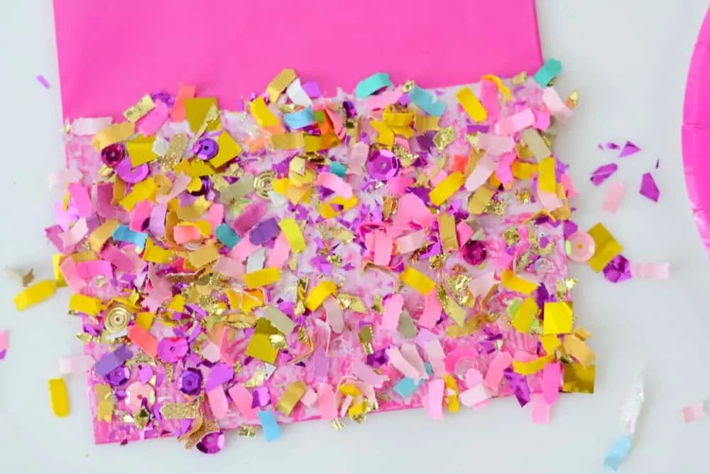 DIY Goodie Bags Dipped in Confetti - Mod Podge Rocks