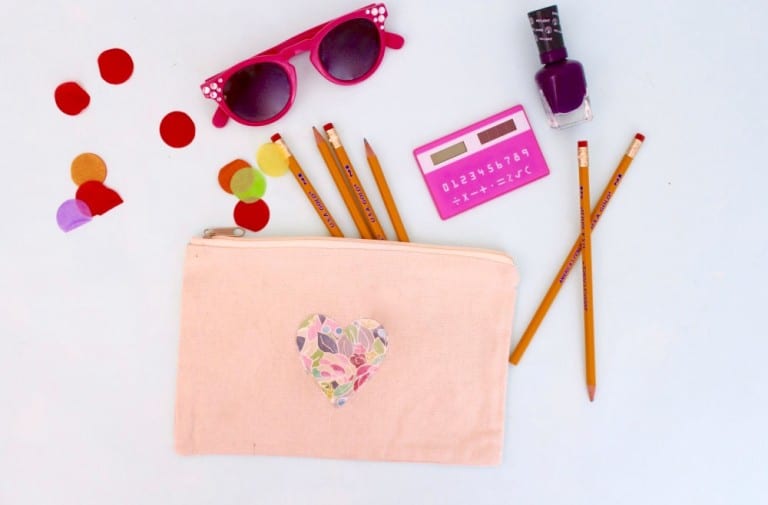 Transfer Paper to Fabric with This Cool Tutorial Mod Podge Rocks