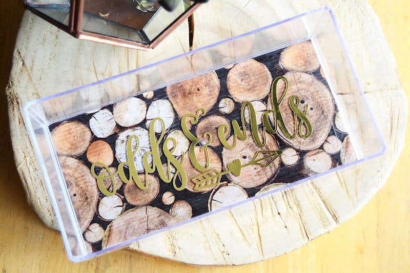 Turn a dollar store store find into a trendy acrylic catchall tray with the help of Mod Podge! This organizing project is perfect for beginners.