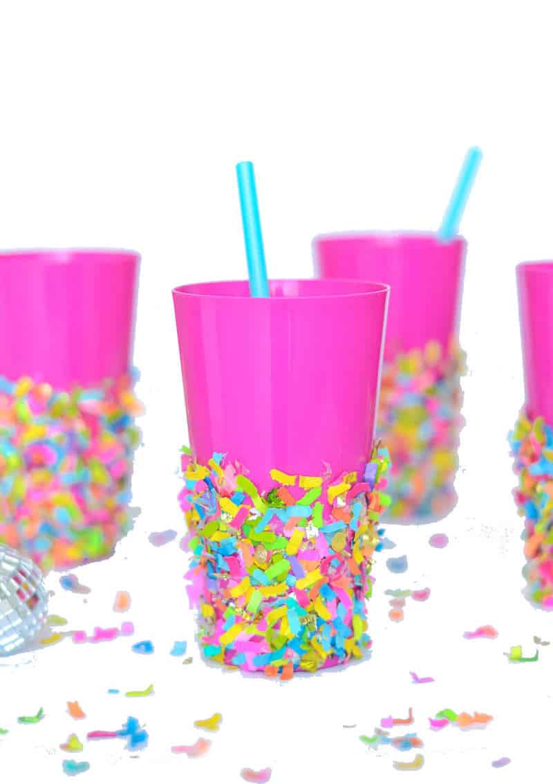 DIY Party Cups Dipped in Confetti
