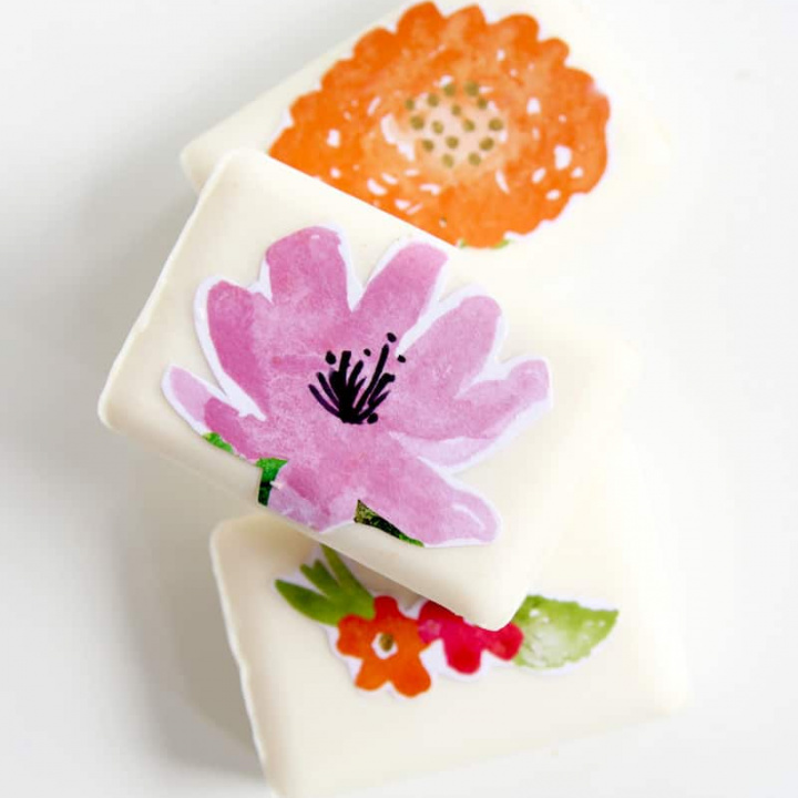 This decoupage soap is easy to make for a gift idea or wedding favor. The Mod Podge keeps the design from washing off when you suds up!