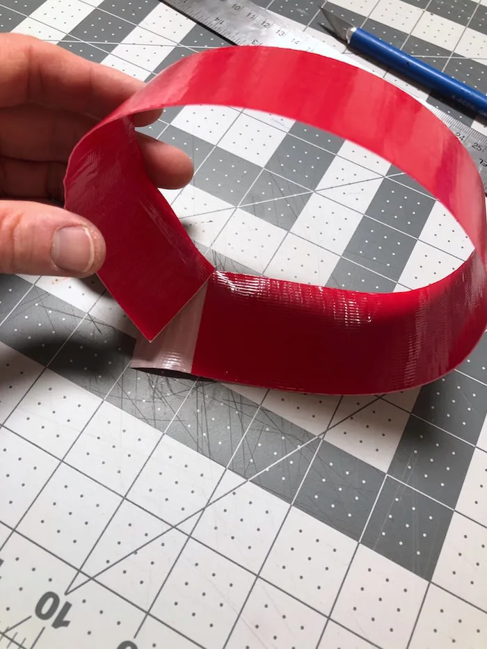 Form a circle with your Duck Tape