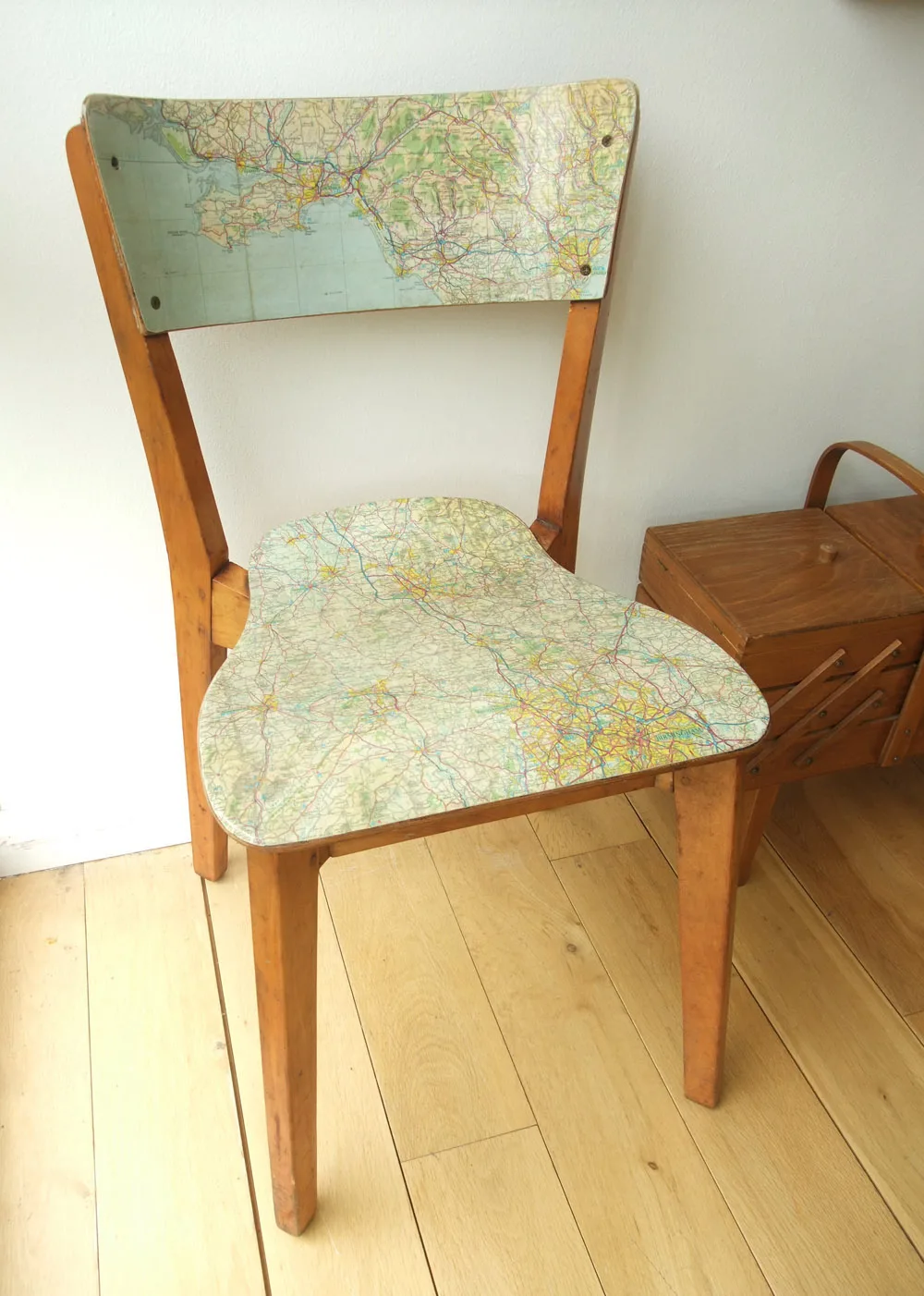 map decoupage tables