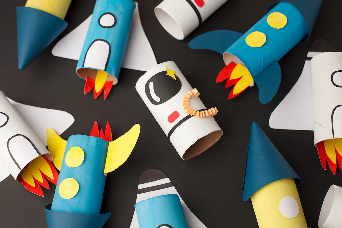 Outer-space-toilet-paper-roll-crafts