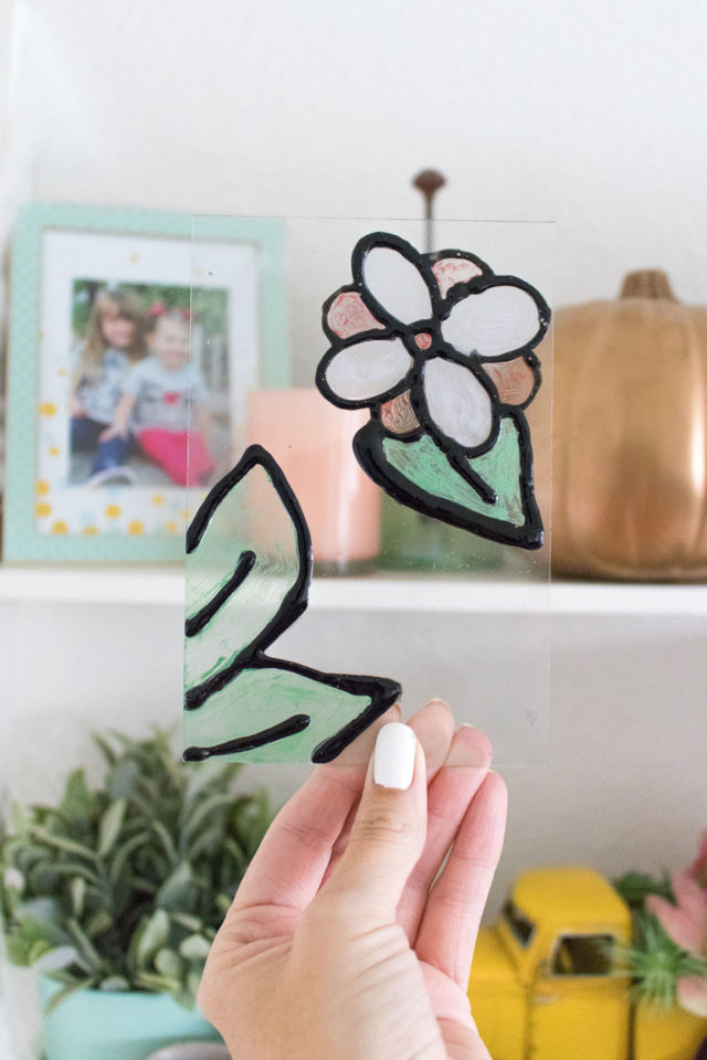 Make Faux Stained Glass with Mod Podge (Easy!) Mod Podge Rocks