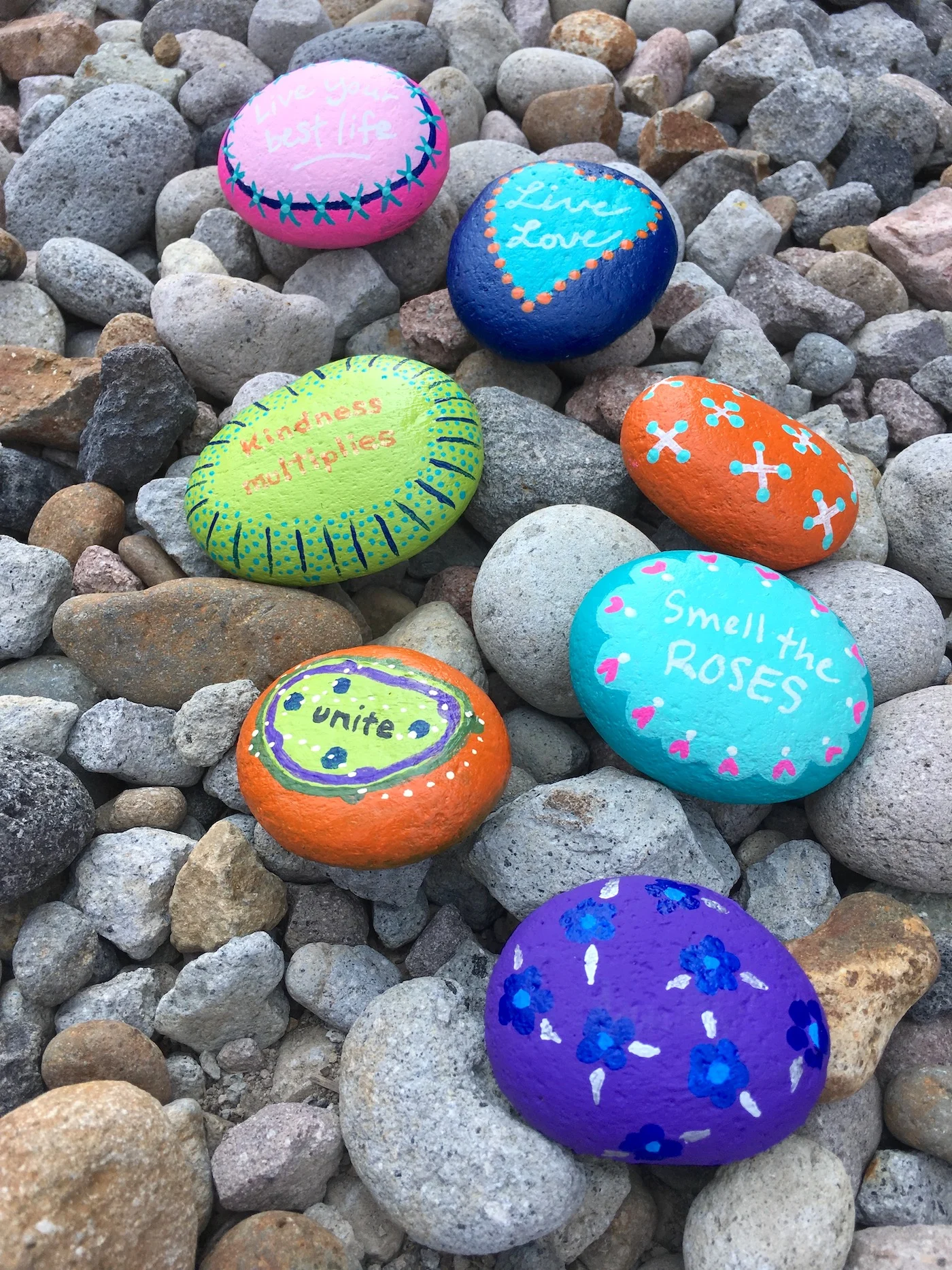 Easy Rock Painting Ideas (Over 50!) - Mod Podge Rocks