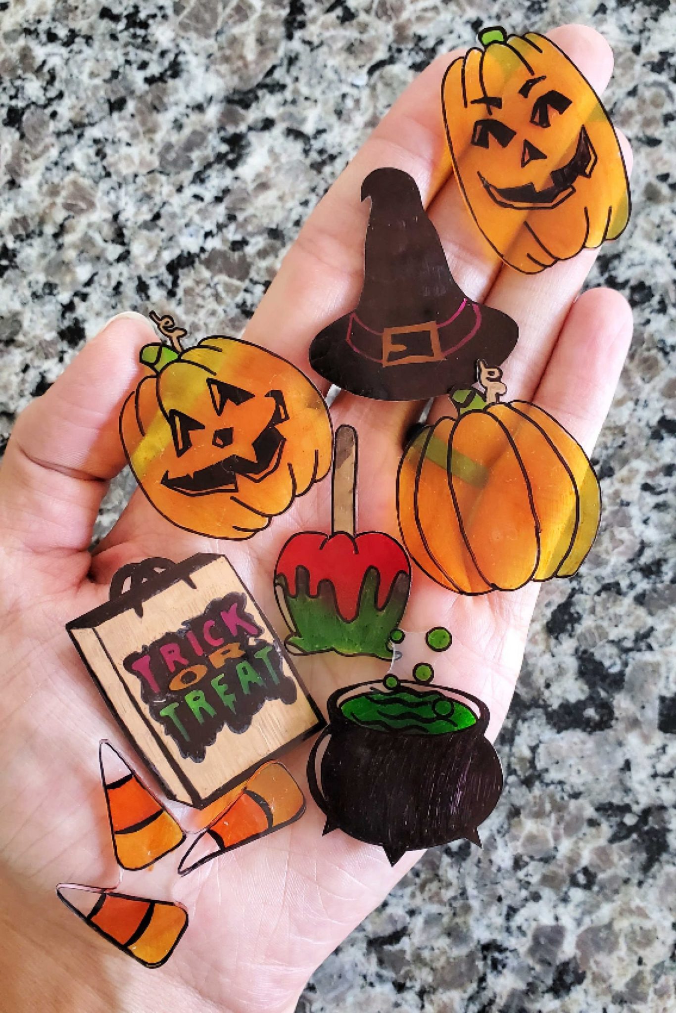 Halloween 20+ Cute Craft Ideas! Mod Podge Rocks