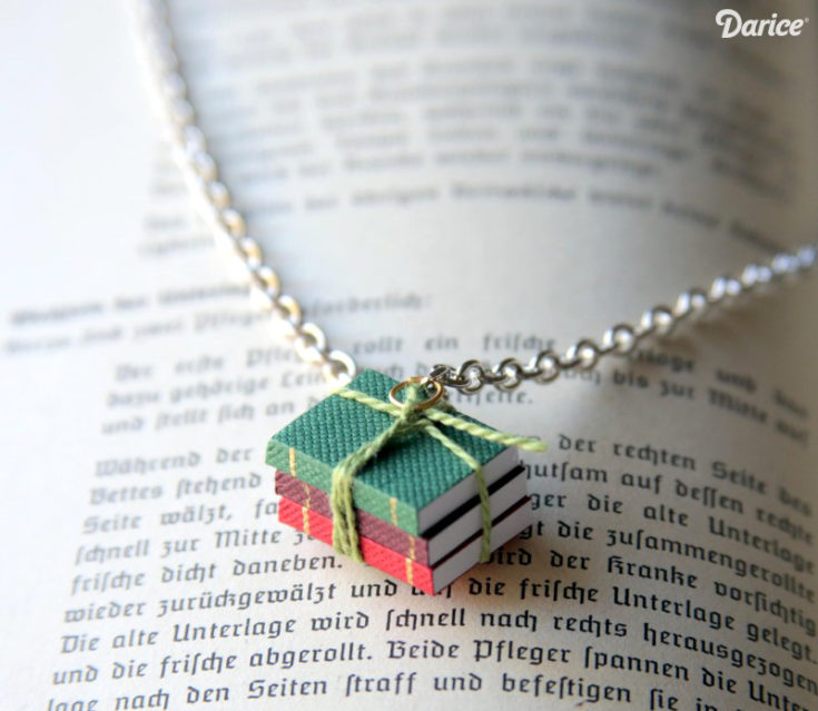 DIY Necklace for the Book Lover