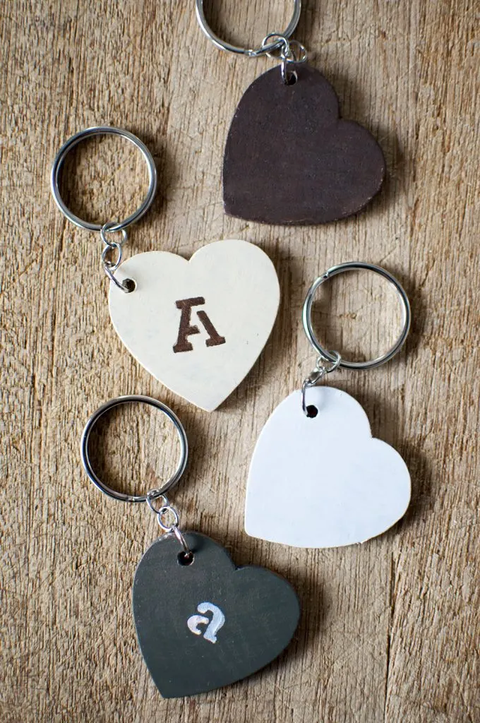 Z Initials Alphabet Keyring Apple Heart Wood Effect Key Ring Key Chain DIY A 