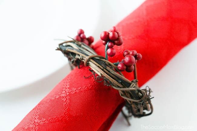 Holiday Wreath Napkin Holders 1