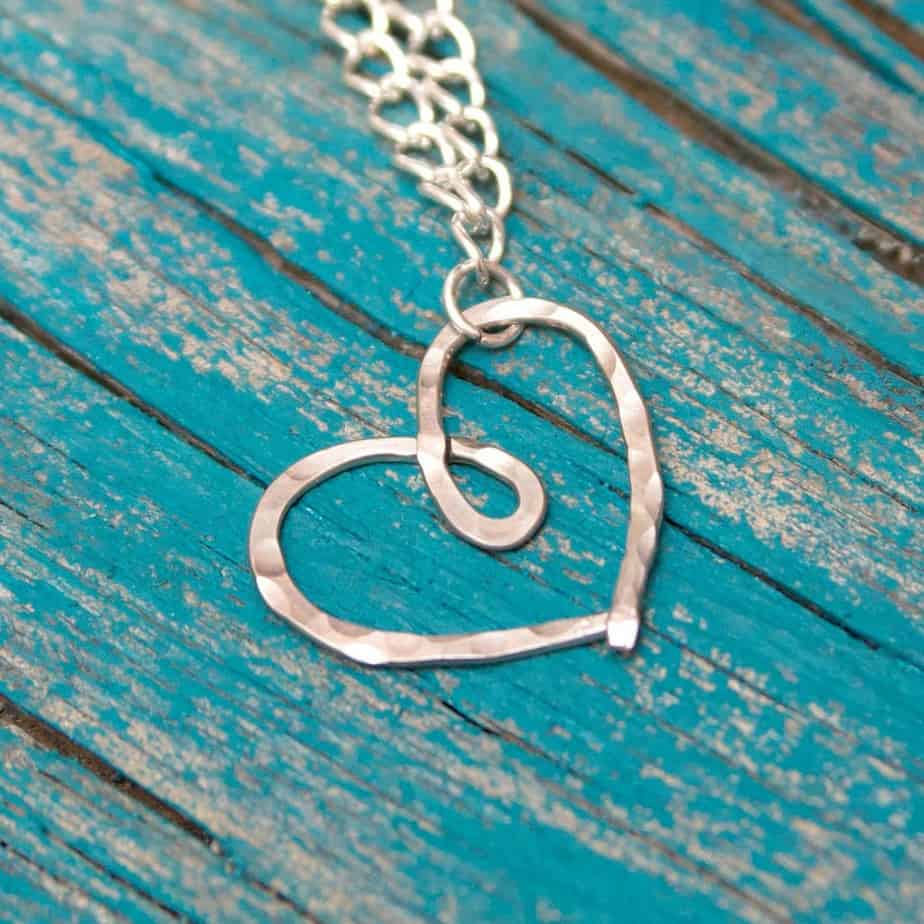 hammered heart necklace 937x10241 1