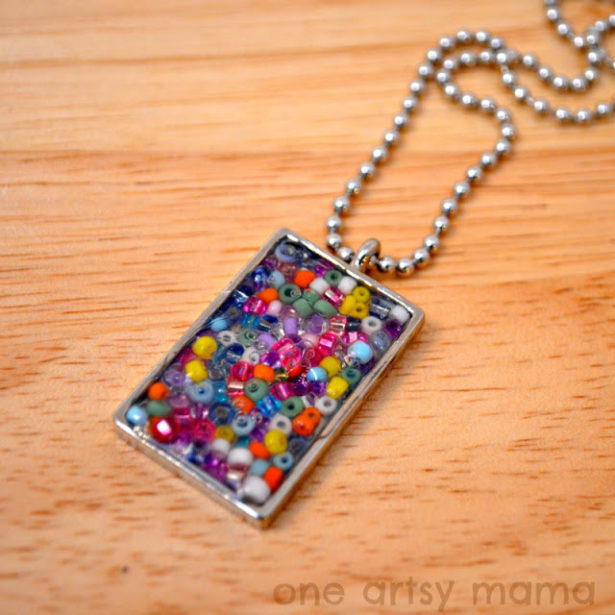 Decoupage Jewelry 20+ Easy Necklace Projects Mod Podge Rocks