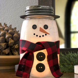 DIY mason jar snowman