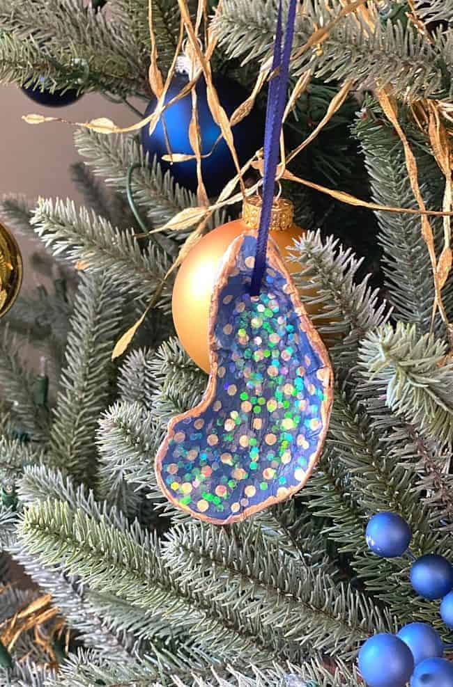 Pack of 10 Gold Plastic Seashell Christmas Tree Ornaments Nautical Mermaid Craft 
