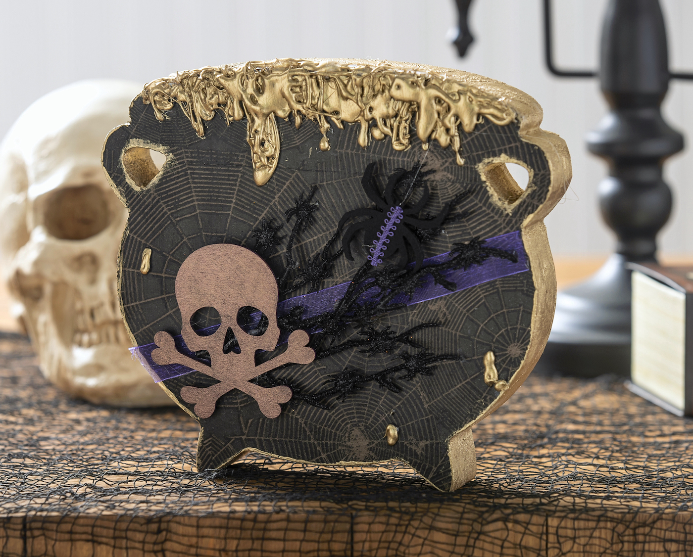 Decorate a cauldron wood cutout