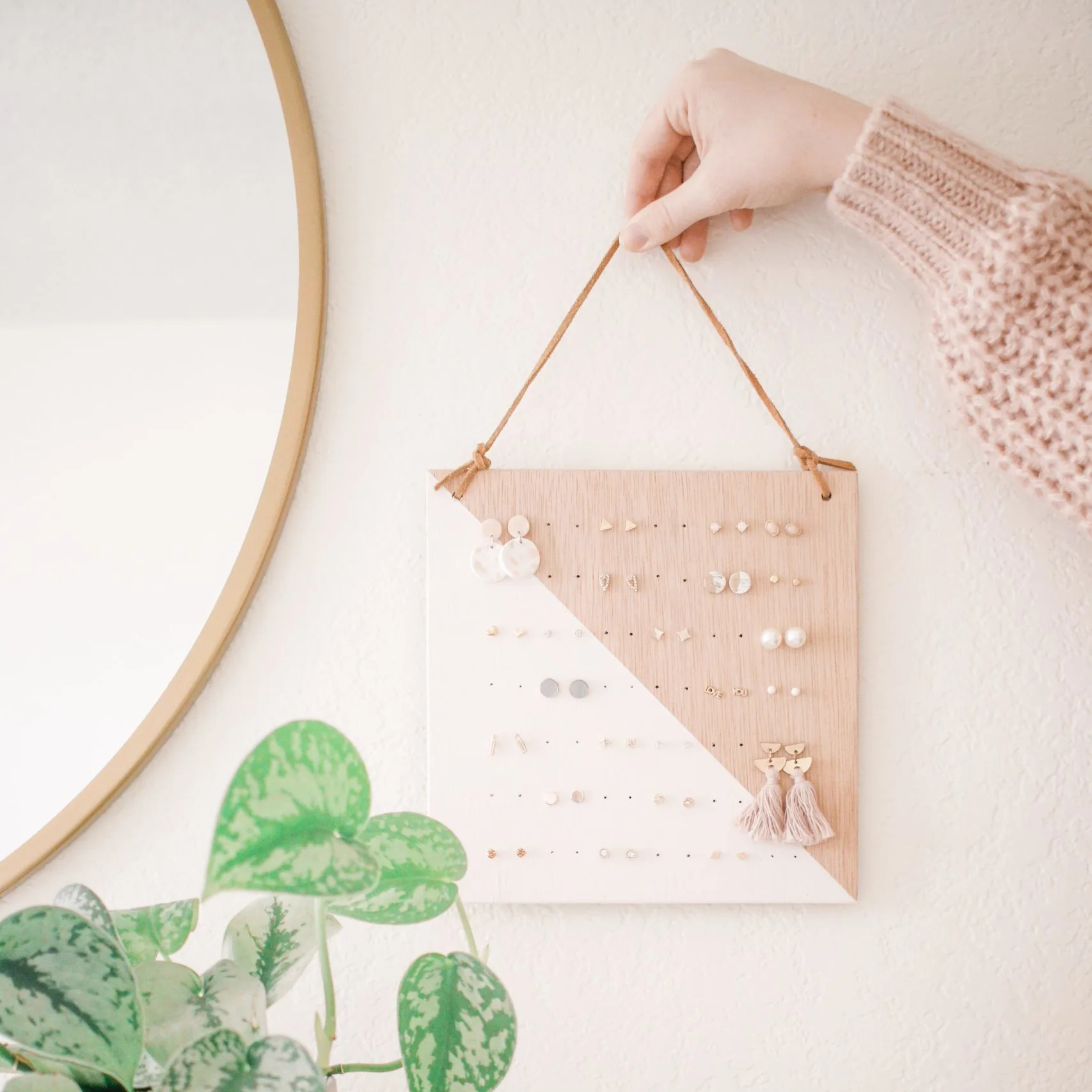 10 DIY Earring Holder Projects