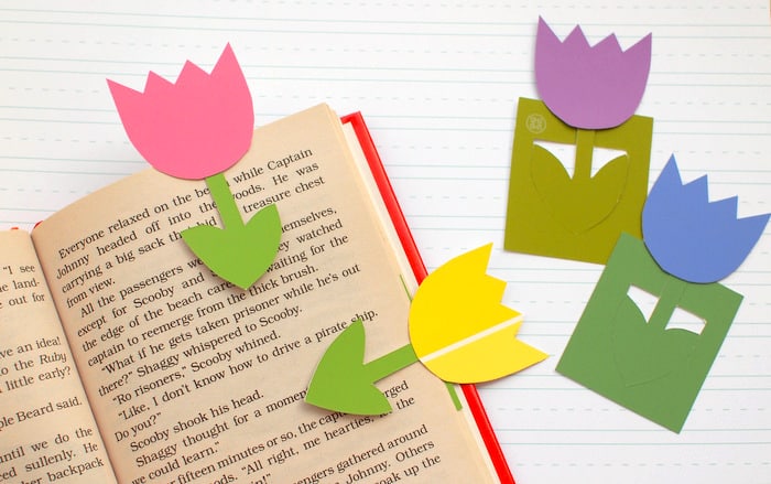Make paint chip bookmarks spring tulips