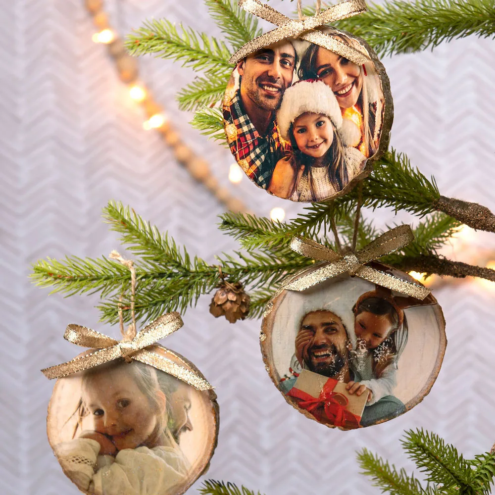 DIY Photo Ornaments to Decorate the Tree Mod Podge Rocks