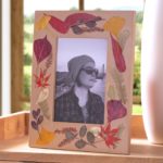 decorate a frame with leaves